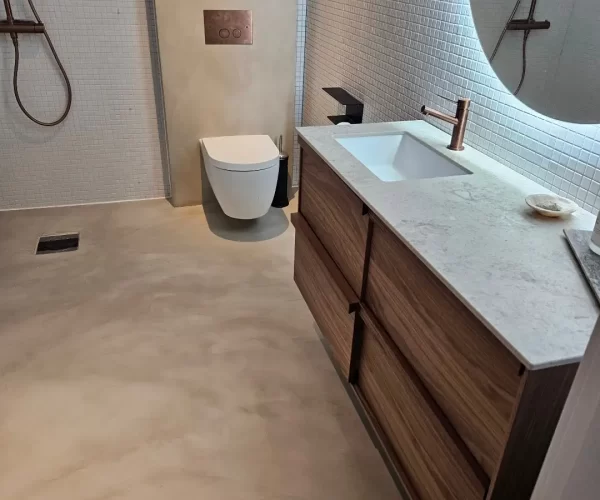 Screenshot_20240424_220820_Photos-1